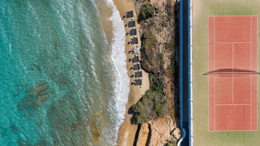 Saint John Hotel Villas & Spa — Beach in Ornos, South Aegean