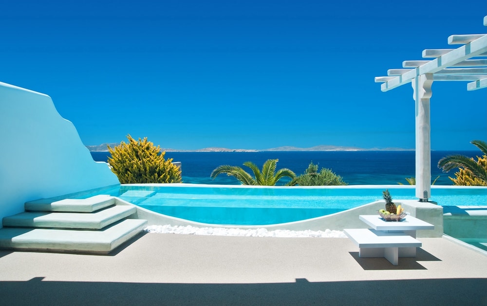 Saint John Hotel Villas & Spa — Swimming pool in Ornos, South Aegean