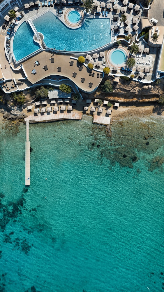 Saint John Hotel Villas & Spa — Beach in Ornos, South Aegean