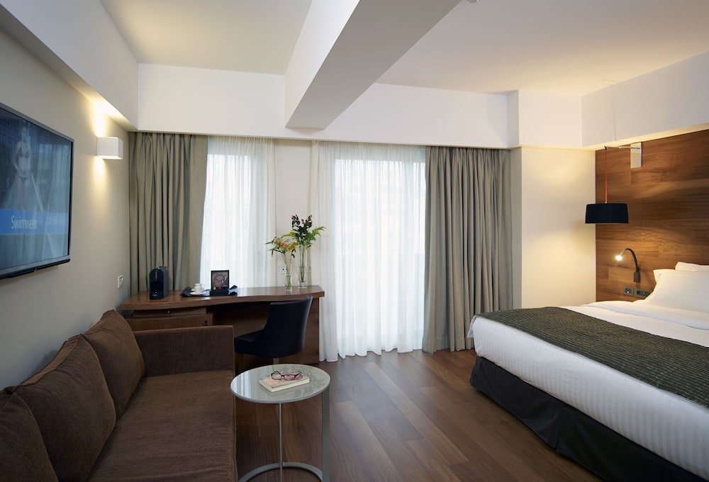 Samaria Hotel — Hotel rooms in Chania