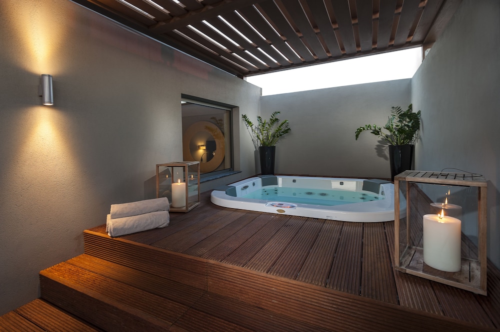 Samaria Hotel — Spa in Chania