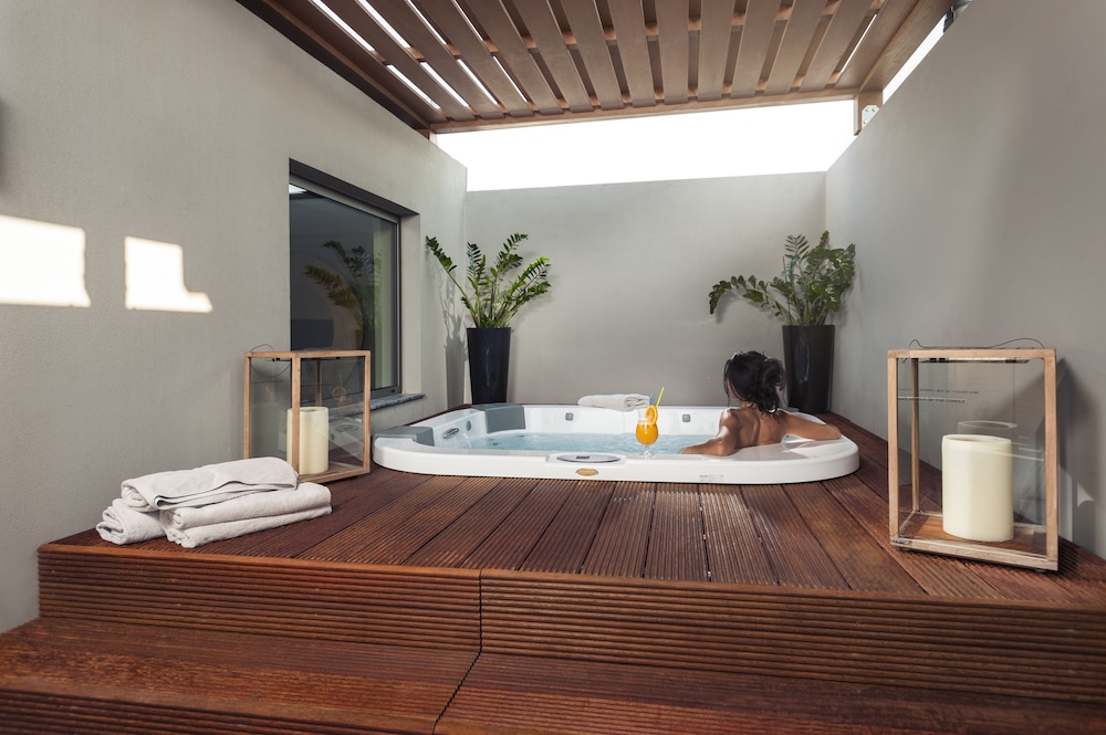 Samaria Hotel — Spa in Chania