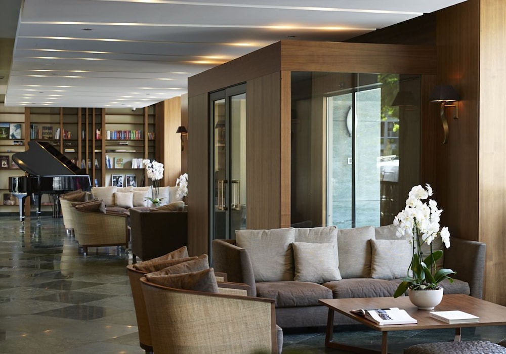 Samaria Hotel — Restaurant & bars in Chania