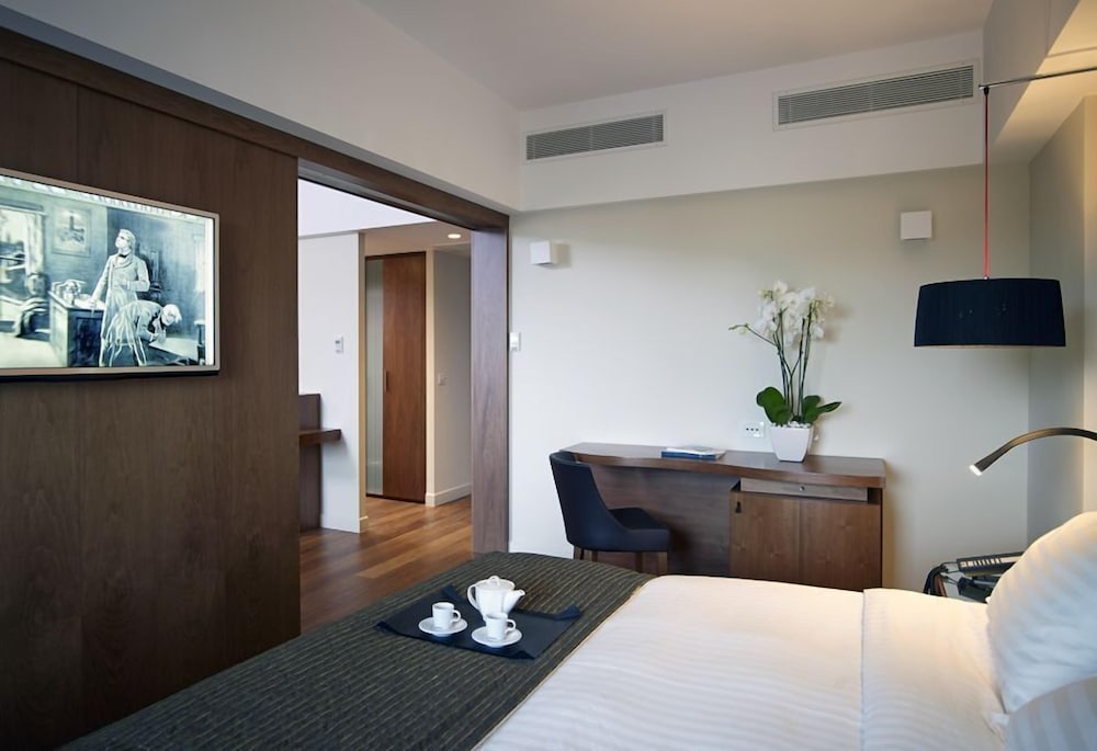 Samaria Hotel — Hotel rooms in Chania