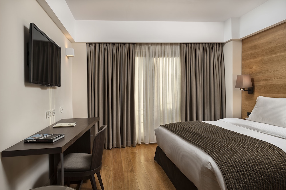 Samaria Hotel — Hotel rooms in Chania