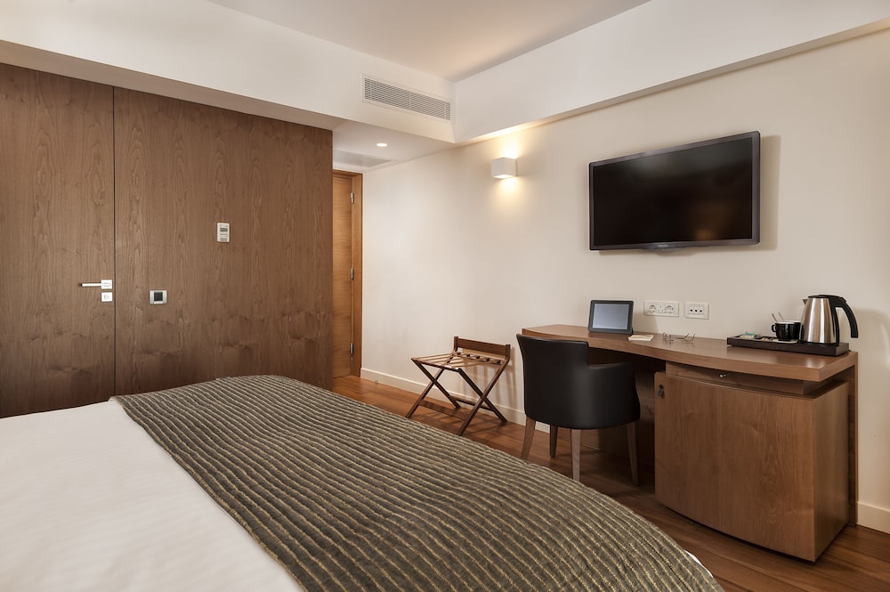 Samaria Hotel — Hotel rooms in Chania