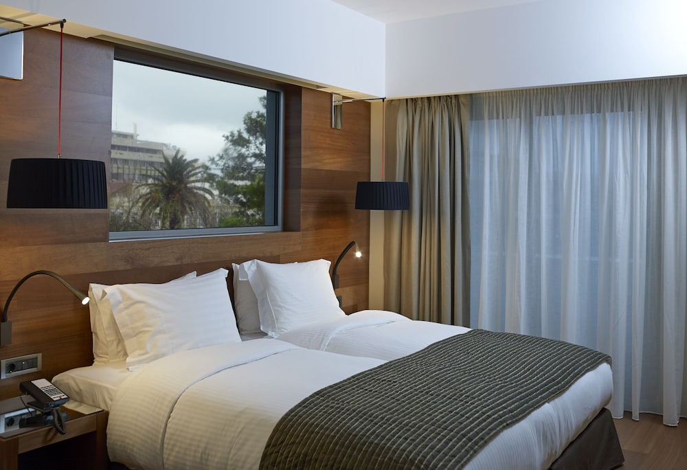 Samaria Hotel — Hotel rooms in Chania