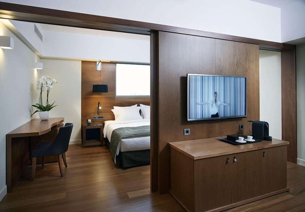 Samaria Hotel — Hotel rooms in Chania