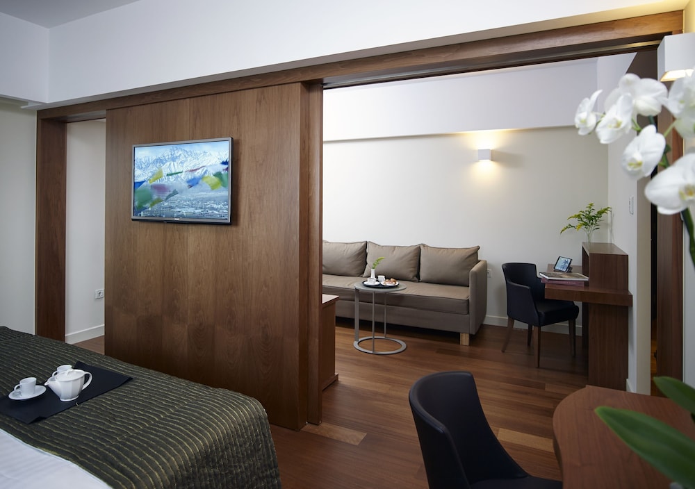 Samaria Hotel — Hotel rooms in Chania