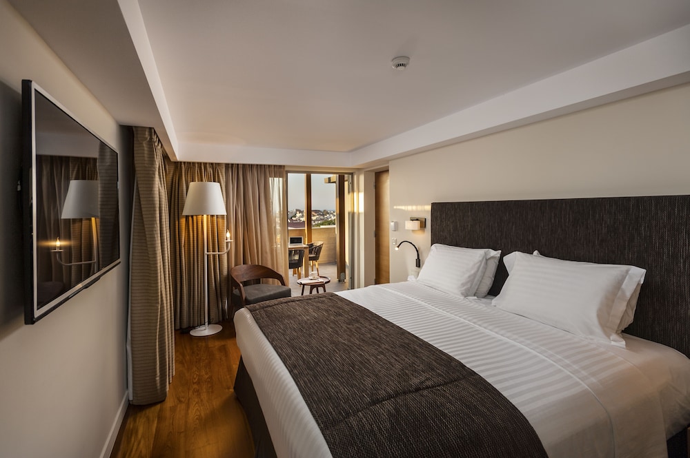 Samaria Hotel — Hotel rooms in Chania