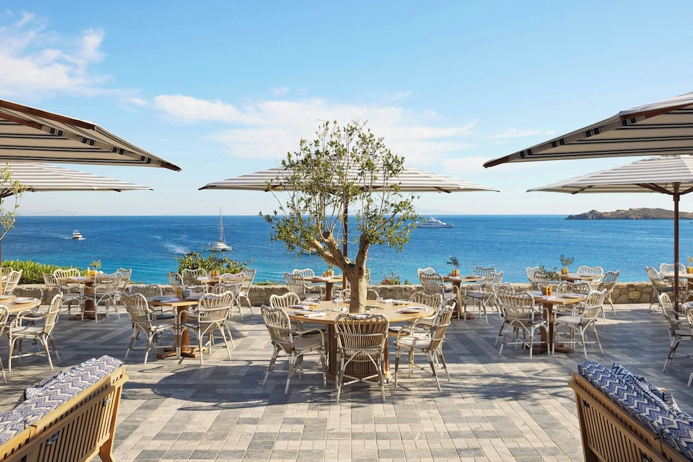 Santa Marina, a Luxury Collection Resort, Mykonos — Restaurant & bars in Ornos, South Aegean