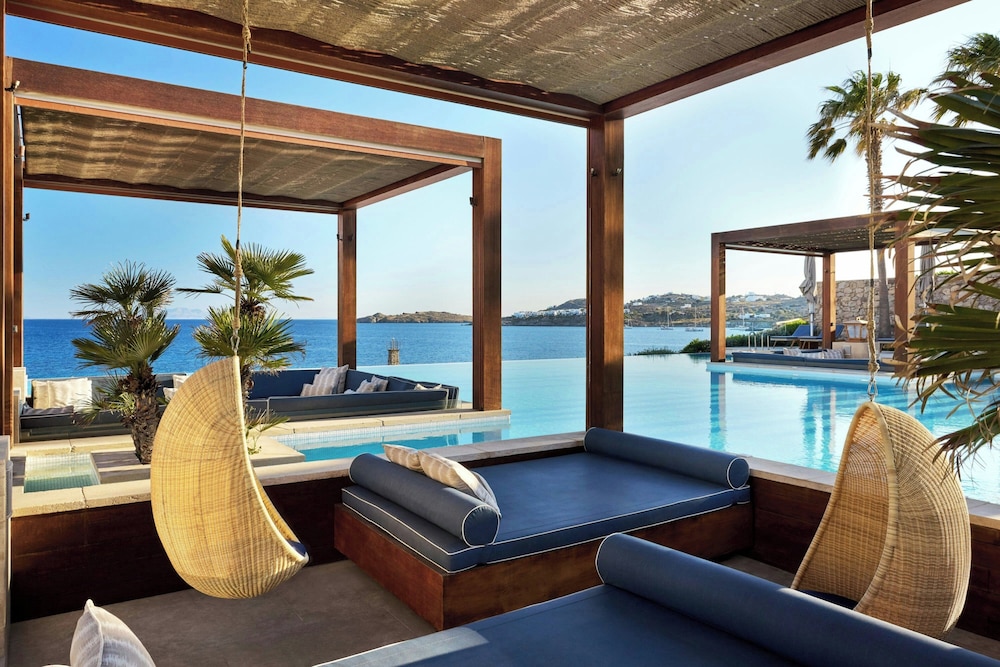 Santa Marina, a Luxury Collection Resort, Mykonos — Swimming pool in Ornos, South Aegean