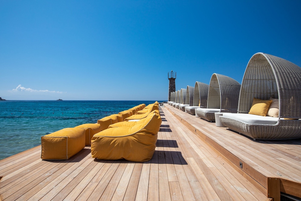 Santa Marina, a Luxury Collection Resort, Mykonos — Beach in Ornos, South Aegean