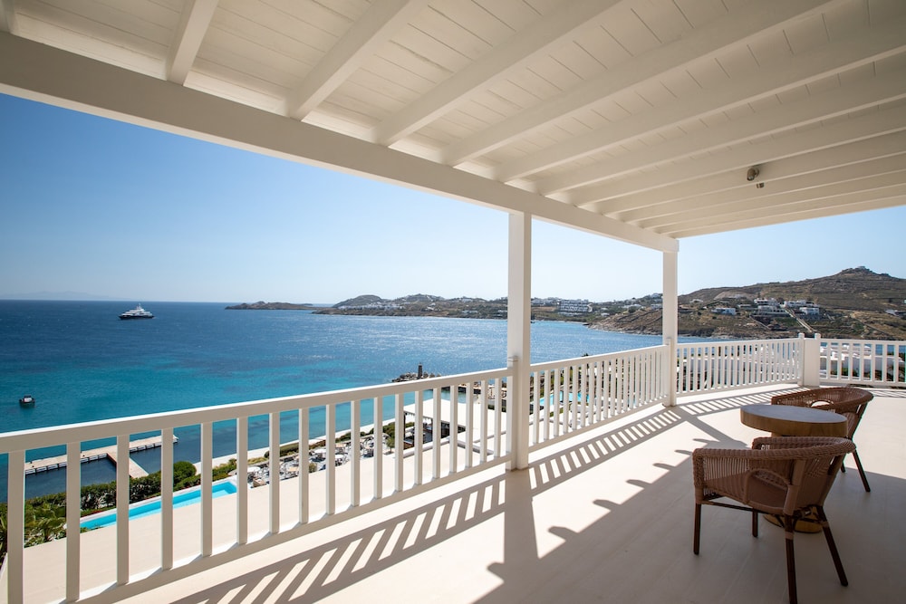 Santa Marina, a Luxury Collection Resort, Mykonos — Hotel building in Ornos, South Aegean
