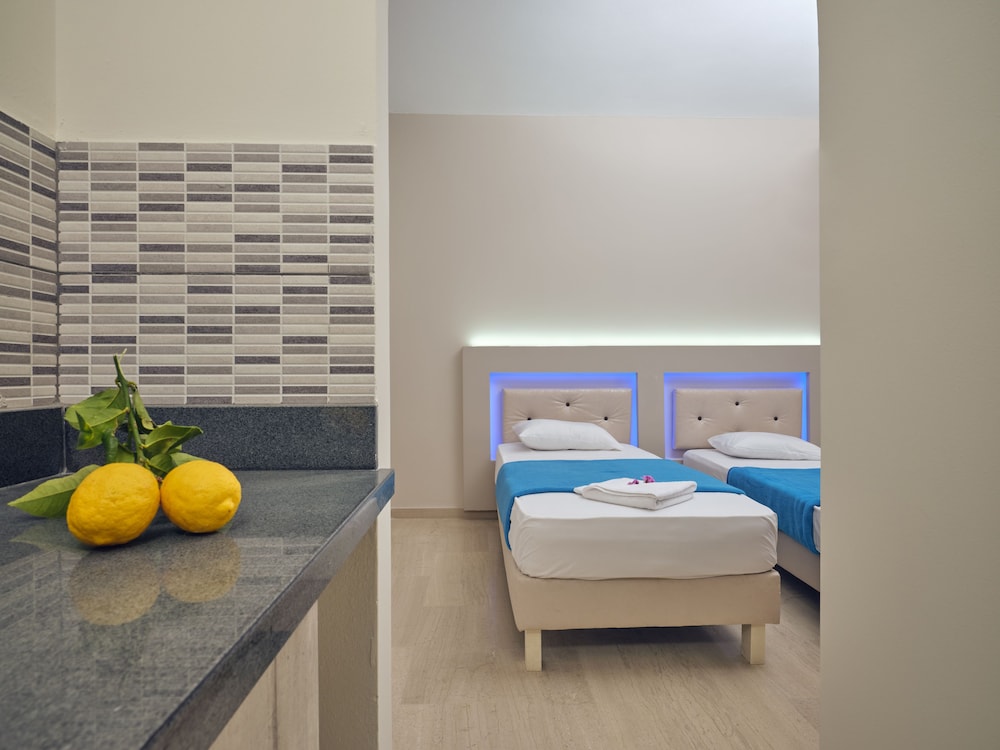 Savvas De Mar Hotel — Hotel rooms in Laganas, Ionian Islands