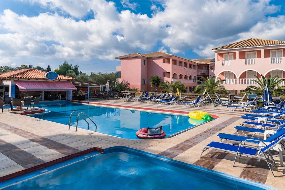 Savvas De Mar Hotel — Swimming pool in Laganas, Ionian Islands