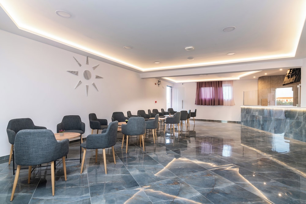 Savvas De Mar Hotel — Restaurant & bars in Laganas, Ionian Islands