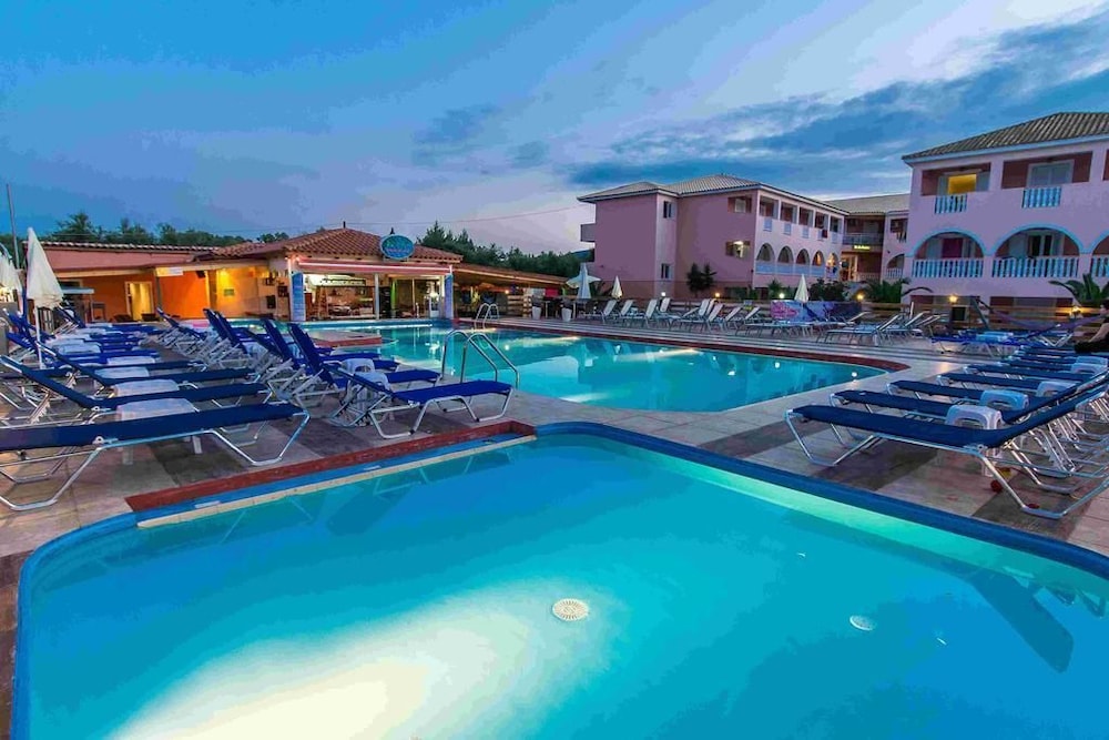 Savvas De Mar Hotel — Swimming pool in Laganas, Ionian Islands