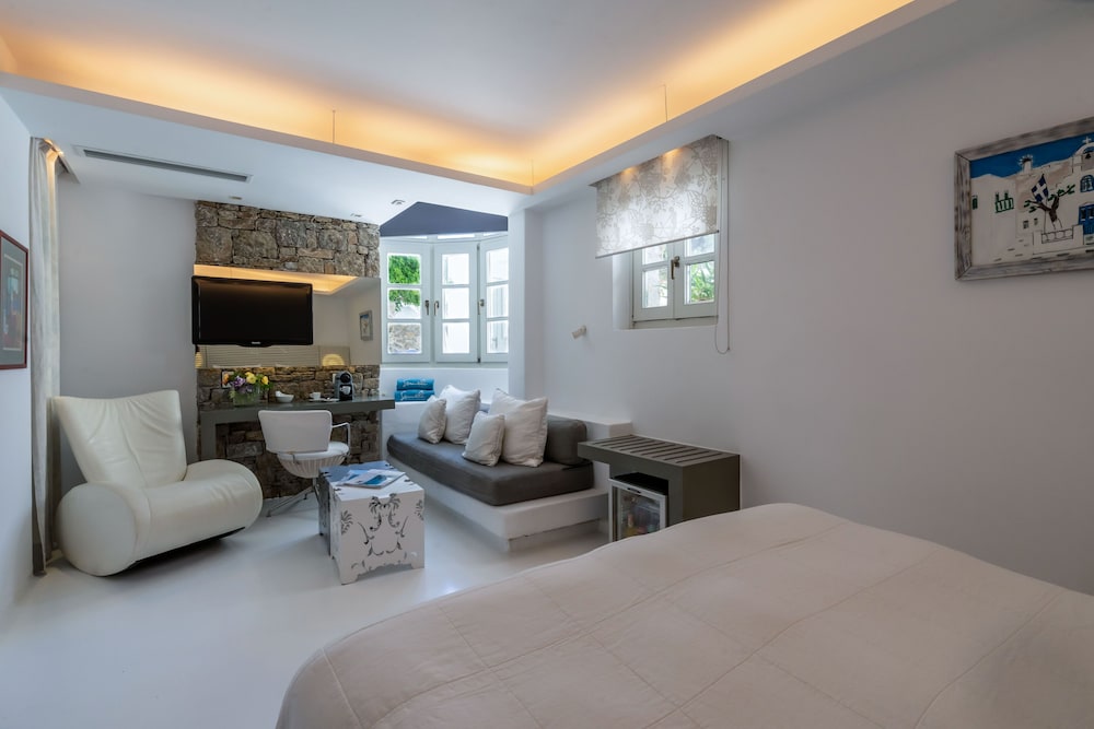 Semeli Hotel — Hotel rooms in Mykonos Town, South Aegean