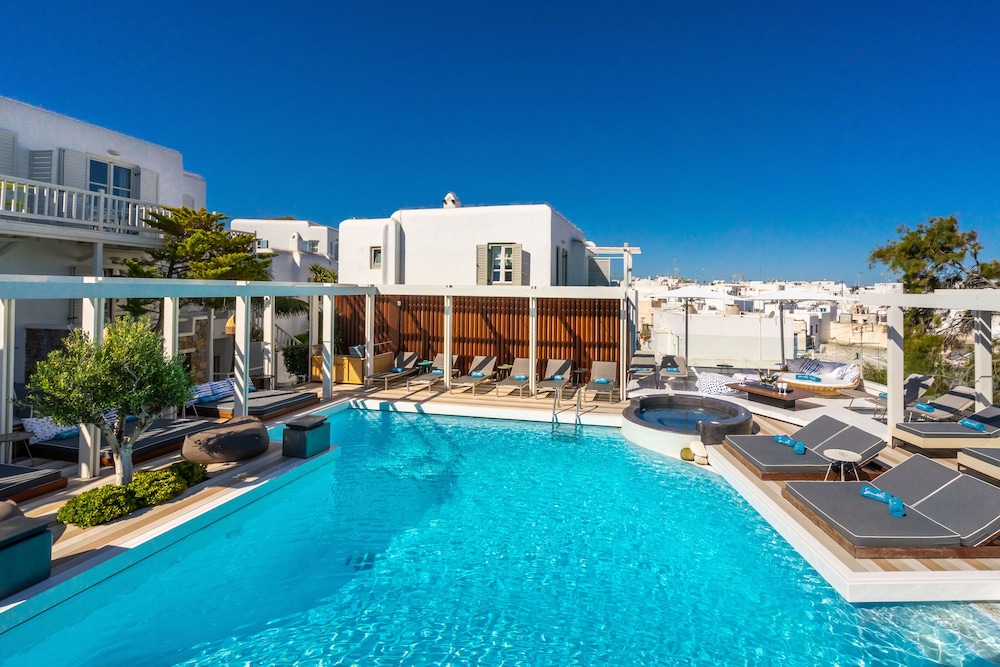 Semeli Hotel — Swimming pool in Mykonos Town, South Aegean