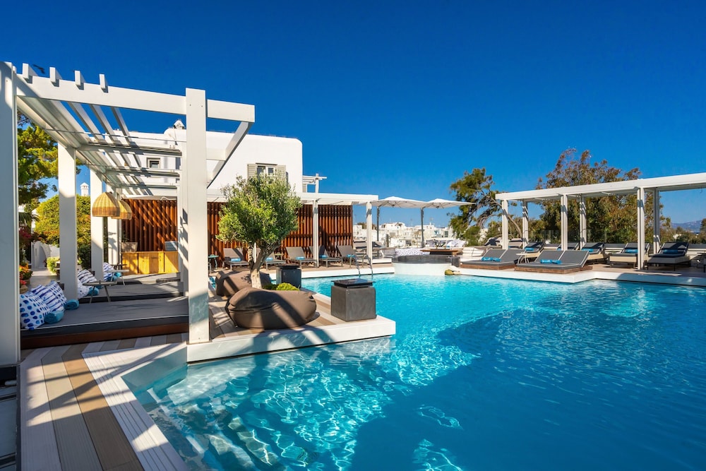 Semeli Hotel — Swimming pool in Mykonos Town, South Aegean
