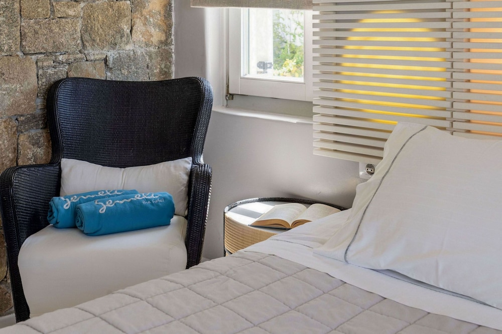 Semeli Hotel — Hotel rooms in Mykonos Town, South Aegean