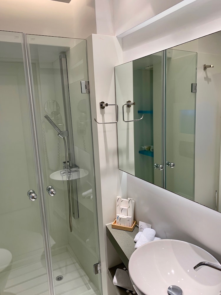 Semeli Hotel — Hotel rooms in Mykonos Town, South Aegean