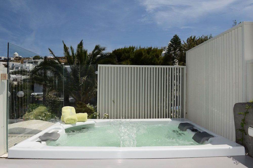 Semeli Hotel — Spa in Mykonos Town, South Aegean