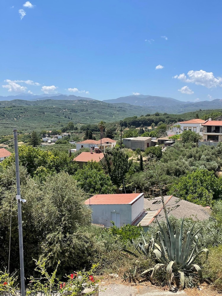 Spilia Village Hotel & Villas — Attractions in the area in Platanias