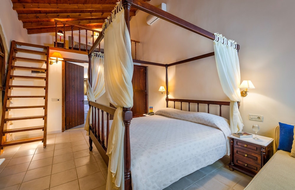 Spilia Village Hotel & Villas — Hotel rooms in Platanias