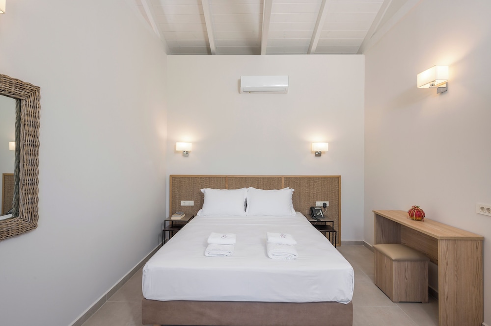 Spilia Village Hotel & Villas — Hotel rooms in Platanias
