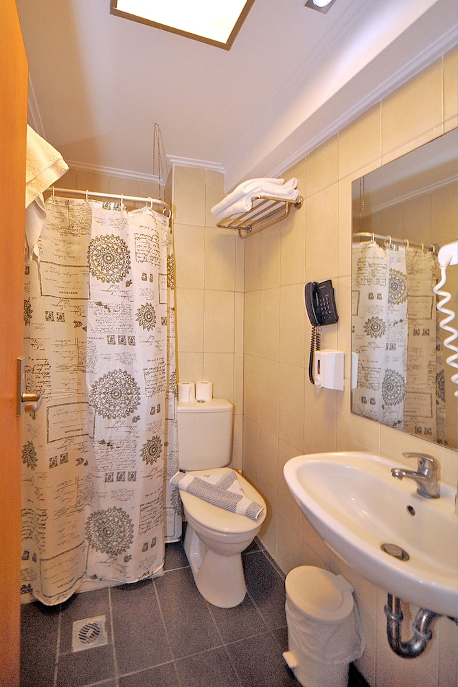 Saint Constantin Hotel — Hotel rooms in Kos Town, South Aegean