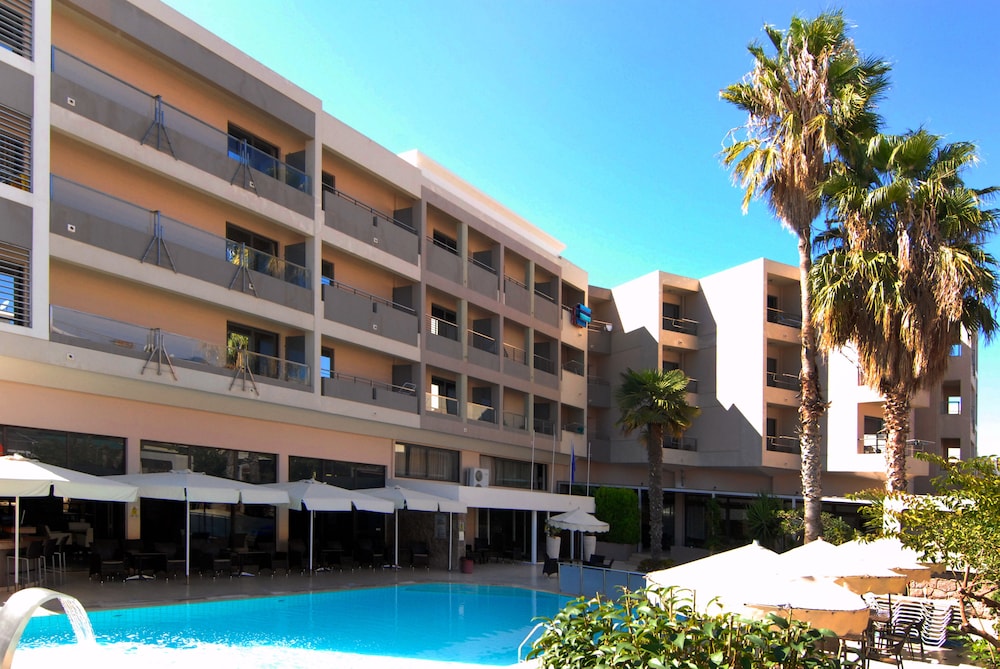 Saint Constantin Hotel — Hotel building in Kos Town, South Aegean