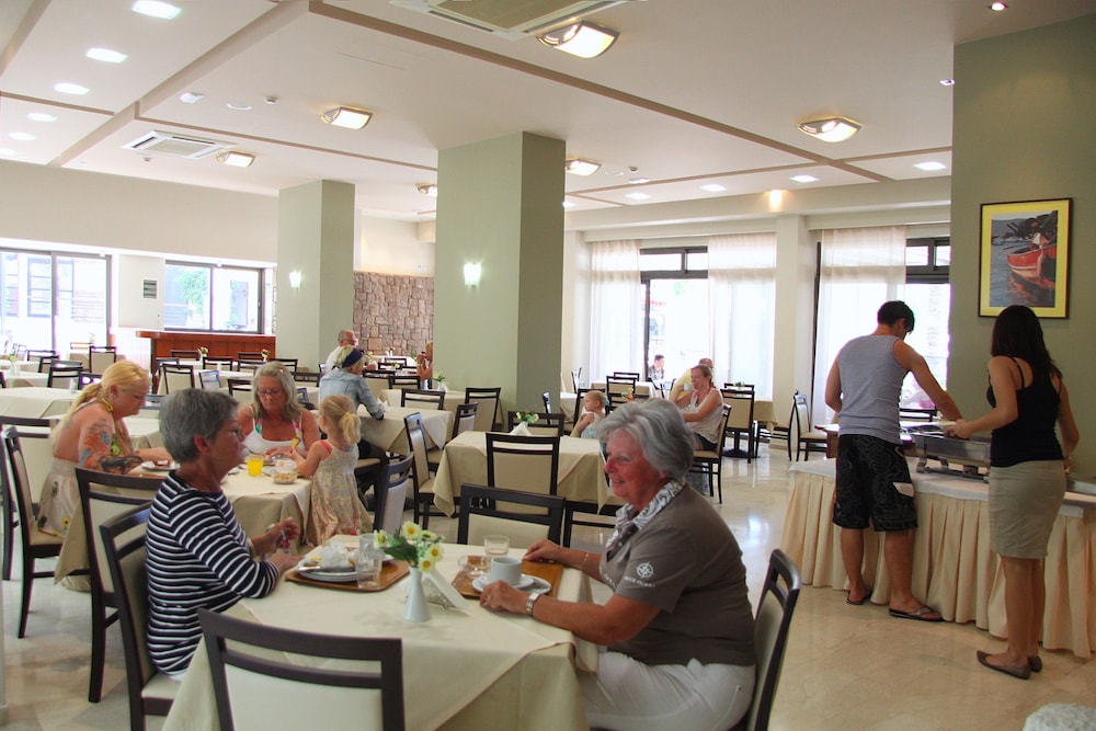Saint Constantin Hotel — Restaurant & bars in Kos Town, South Aegean