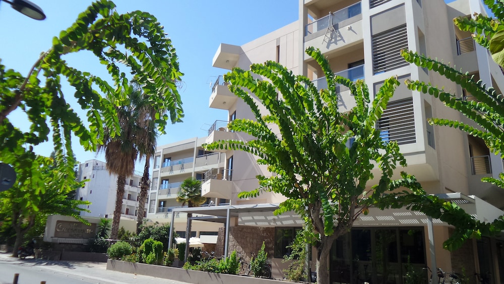 Saint Constantin Hotel — Hotel building in Kos Town, South Aegean