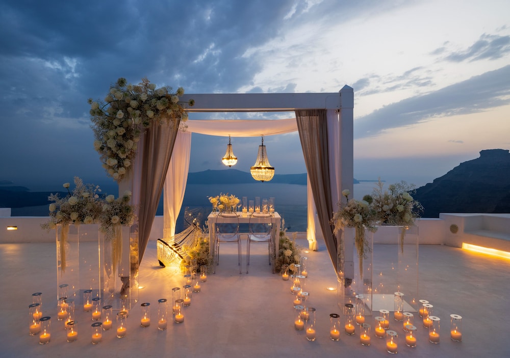 Dana Villas & Infinity Suites — Hotel building in Firostefan, South Aegean