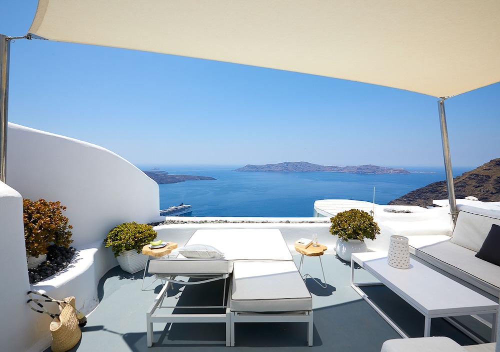 Dana Villas & Infinity Suites — Attractions in the area in Firostefan, South Aegean