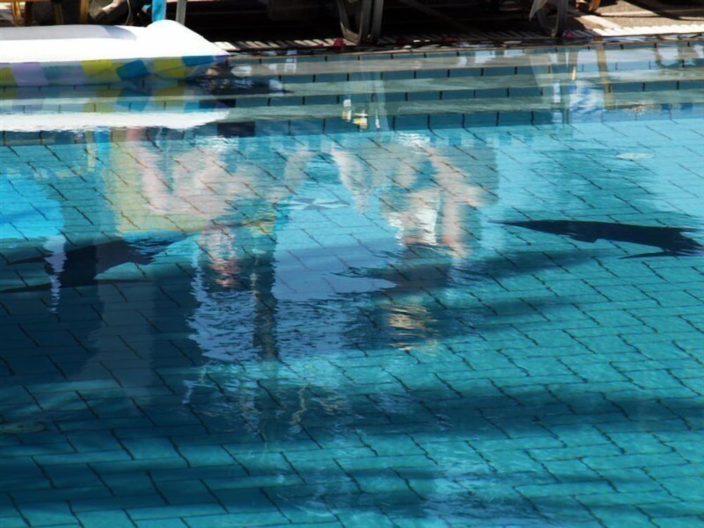 Kafouros Hotel — Swimming pool in Kamari, South Aegean