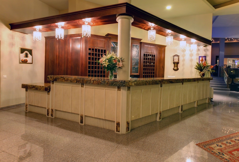 Sunrise Resort Hotel — Hotel building in Lesvos Island
