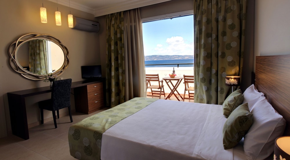 Sunrise Resort Hotel — Hotel rooms in Lesvos Island