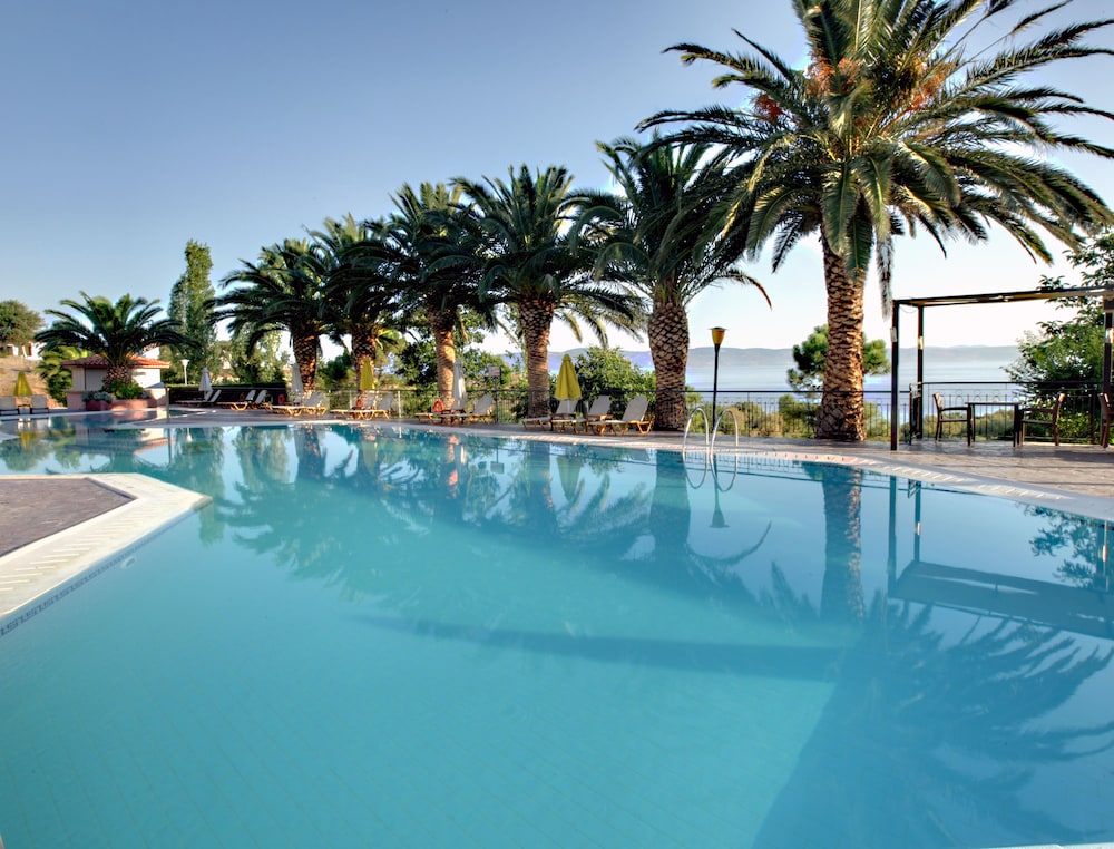 Sunrise Resort Hotel — Swimming pool in Lesvos Island