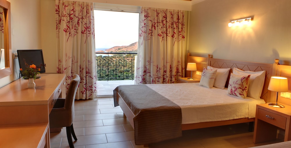Sunrise Resort Hotel — Hotel rooms in Lesvos Island