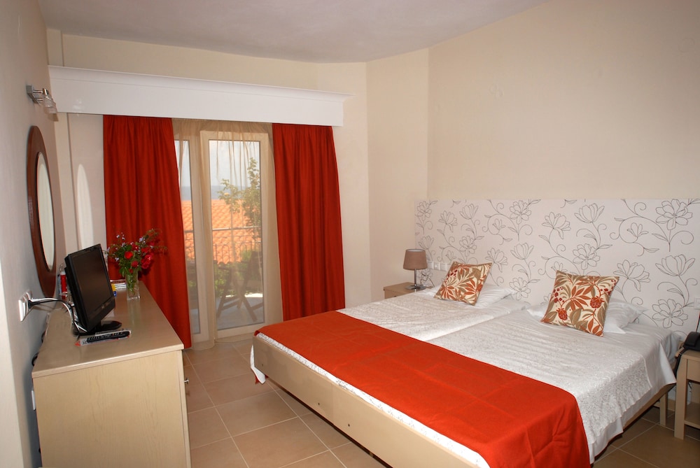 Sunrise Resort Hotel — Hotel rooms in Lesvos Island