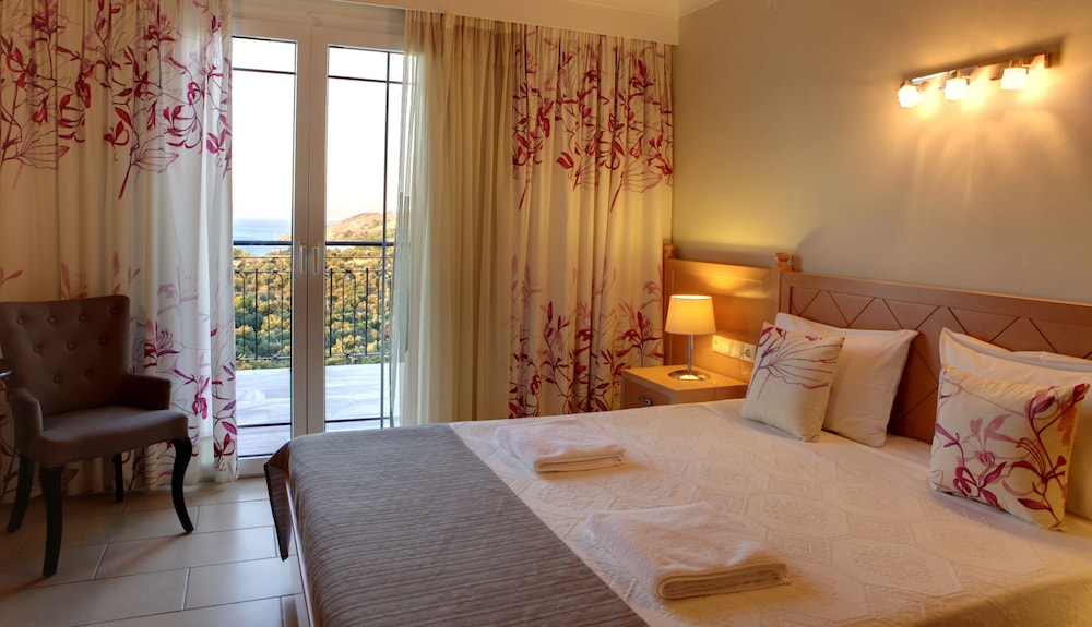 Sunrise Resort Hotel — Hotel rooms in Lesvos Island