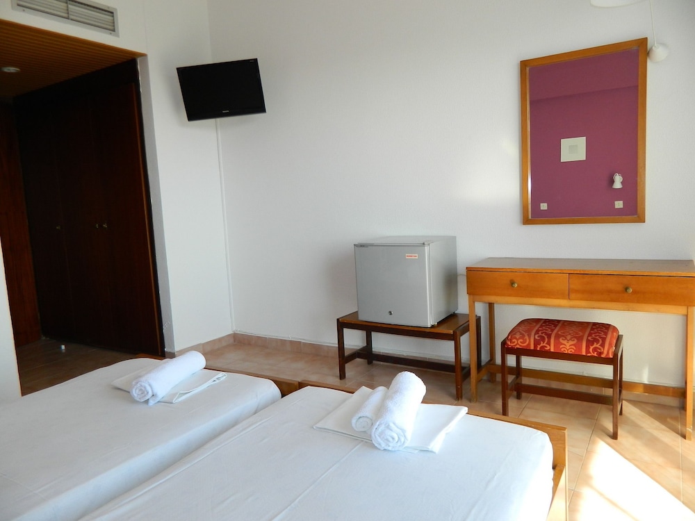 Telhinis Hotel — Hotel rooms in Faliraki, South Aegean
