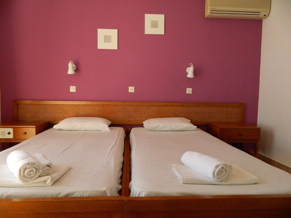 Telhinis Hotel — Hotel rooms in Faliraki, South Aegean