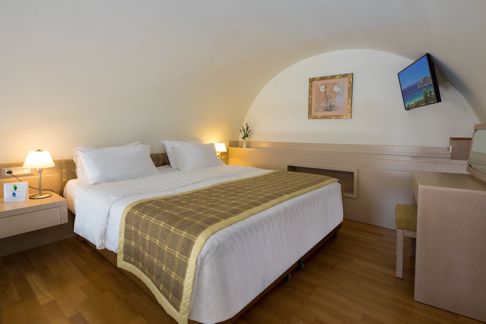 Thalassa Beach Resort - Adults Only — Hotel rooms in Chania