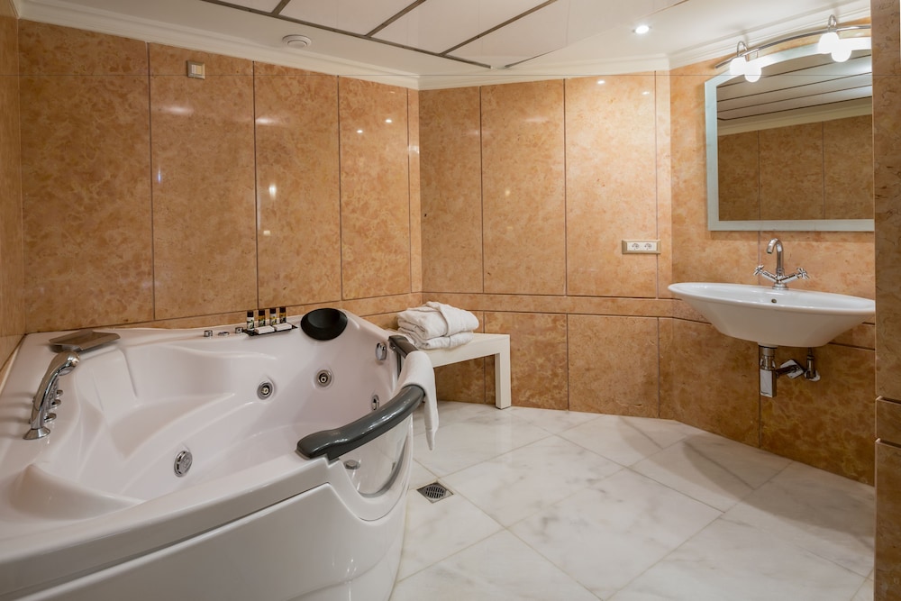 Thalassa Beach Resort - Adults Only — Spa in Chania