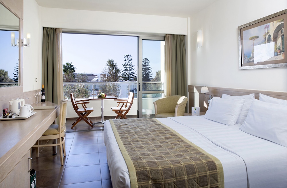 Thalassa Beach Resort - Adults Only — Hotel rooms in Chania