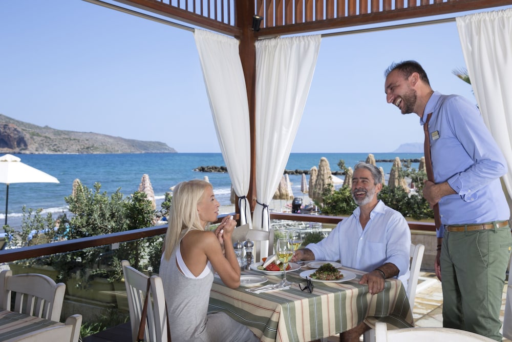 Thalassa Beach Resort - Adults Only — Restaurant & bars in Chania